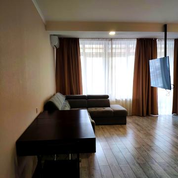 Глибочицька вул., 13