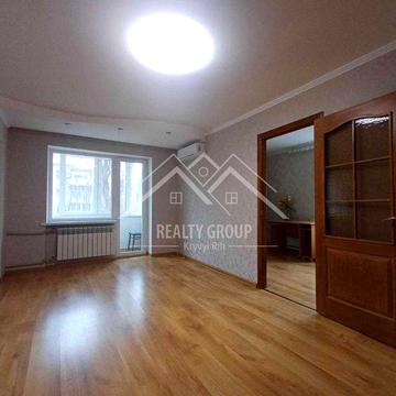 Продаж 2 кімнатної квартири 2/5 вул. Караманця (Ватутіна)Є-відновлення