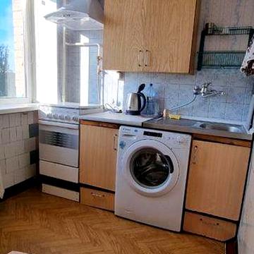 0% комісії продам квартиру 2 кім. Дарниця , Краківська 18