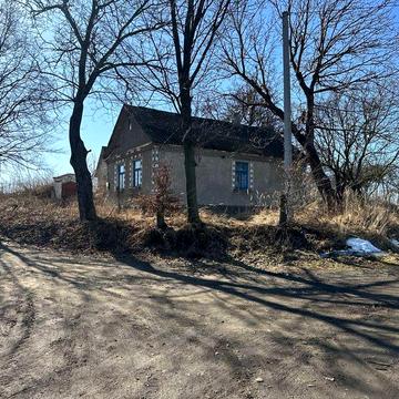 Будинок з великою земельною ділянкою у мальовничому селі Косареве