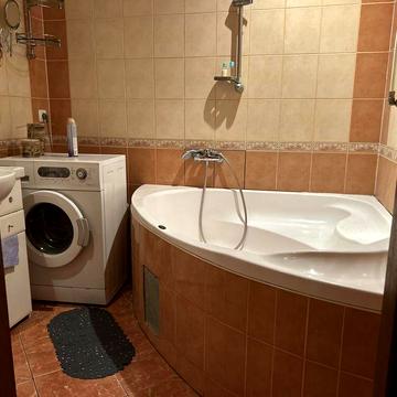 Оренда 2-х кім квартири на 2-му поверсі