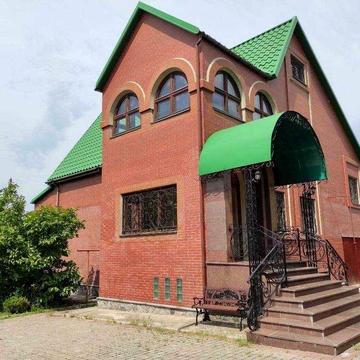 Продається 2-х поверховий будинок в с. Шмиглі