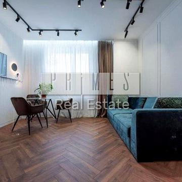 Оренда 2 кімнатної квартири  площею 75м2 Драгомирова 14а