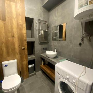 Довгострокова оренда 1к Квартира Крутогірний (Рогальова) узвіз