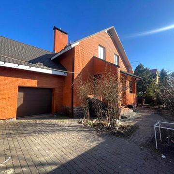 Продаж будинку 230 м², 10 соток | с. Гатне, вул. Кленова | поряд метро