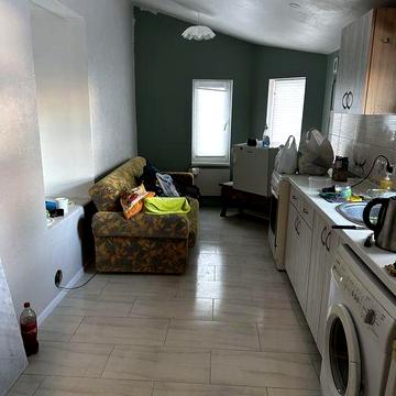 Продаж квартири на землі Центр