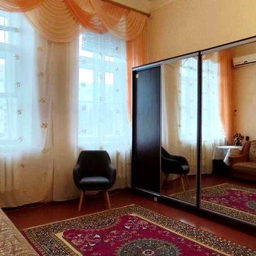 Затишна 2-кімнатна квартира в Житомирі — можна на короткий термін