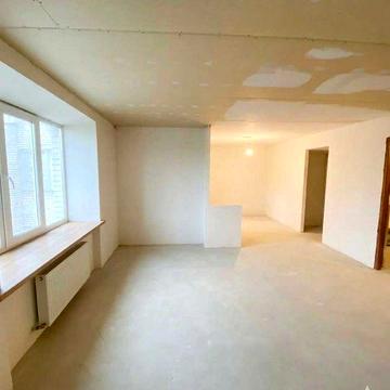 4-к квартира 75 м² з АГВ та незавершеним новим ремонтом+матеріали