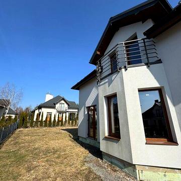 Продаж 4к Дім Паркова вулиця