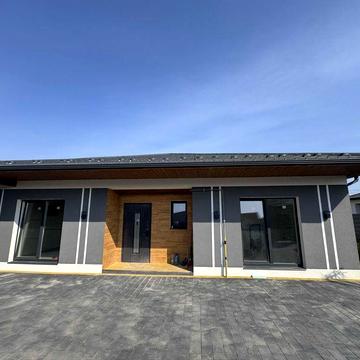 Приватний будинок 111 м² в Рованцях (Луцьк) з стильним благоустроєм