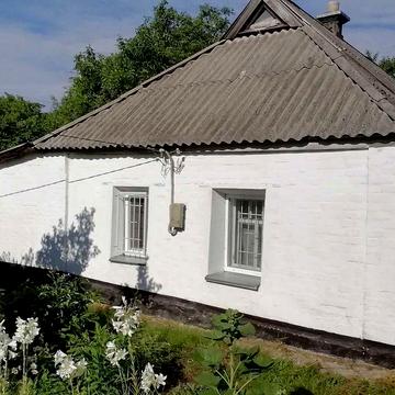 Доступний будинок біля Полтави | господарські будівлі + ділянка