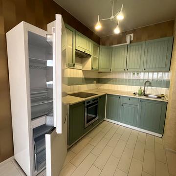 Зарічна вул., 2 к1