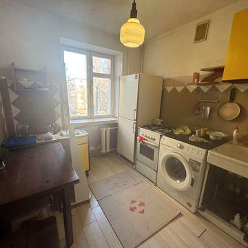 Продам квартиру на Черемушках на 3 этаже, кирпич, газ