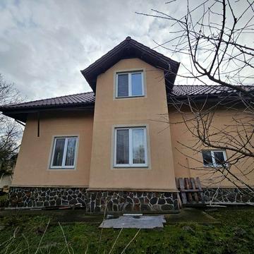 Продаж будинку  220кв.м, село Іванковичі, вихід до озера.