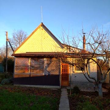 Продам будинок зі зручностями від власника