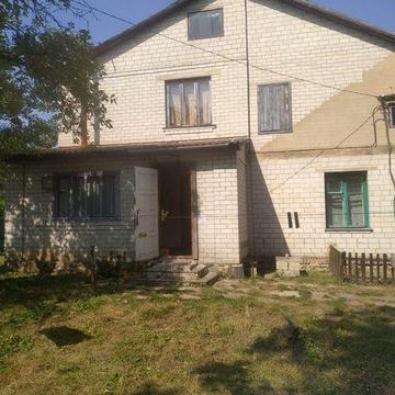 Будинок двоповерховий