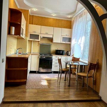 Продам  студио   евро 74/31/24   Малый рынок 4 /5