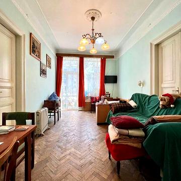 Продаж 3к Квартира Дніпровська вулиця