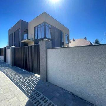 Сучасний двоповерховий дуплекс, 164 м², ділянка 6 соток