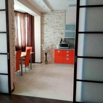 Оренда 1-кімнатної квартири, центр, вул. Комсомольська