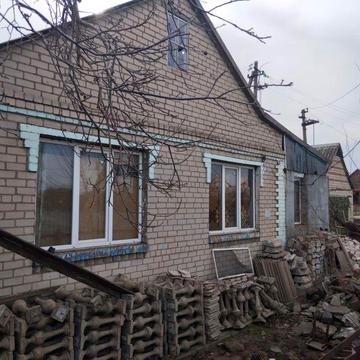 Продам Дом 102 квадра земля 9 соток  на трассе выкопан под фундамент