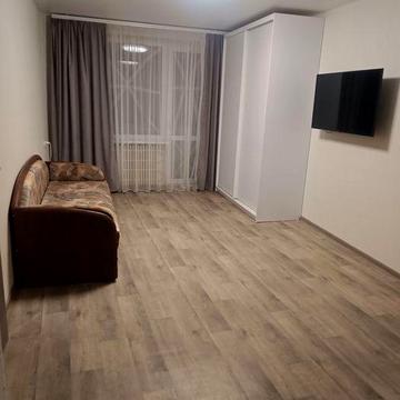 Сдам 1 комн квартиру с ремонтом в районе завода Шевченко, Богомольца