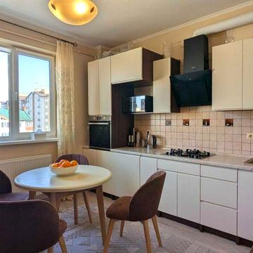 Велика 3км квартира з меблями,технікою в обжитій новобудові ПОСТАНОВИ!