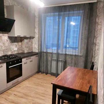 Однокімнатна квартира в новобудові в спальному районі міста!