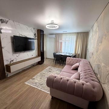 Продаж гарної 3 кімнатної квартири з НОВИМ РЕМОНТОМ,  мікр-н Ліски