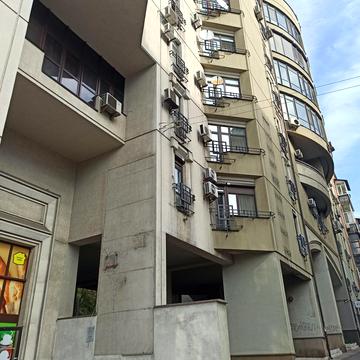 Бульварно-Кудрявська вул. (Воровського), 36