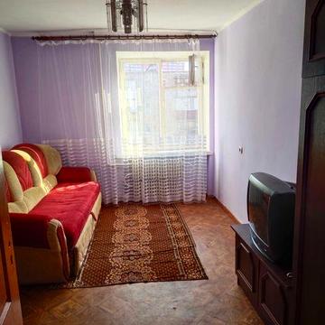 Здається 2кімнати  в гуртожитку