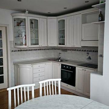 Оренда 4-кім.кв .2-й провулок Кармелюка(2 паркомісця у дворі)