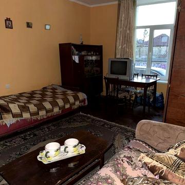 Орена 1 кімнатна квартира ст. Підзамче( недалеко Форуму)