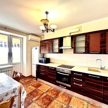 Лобановського 18, простора однокімнатна, М. Житомирська