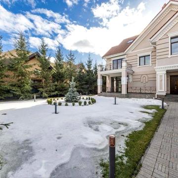 Автономний будинок у КМ Золоче с.Вишеньки, Осокорки