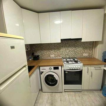 Сдам 1-к квартиру в центре на Победе (Сталеваров)