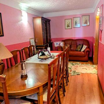 Велика 4-кімнатна квартира в цегляному будинку  Федорченко