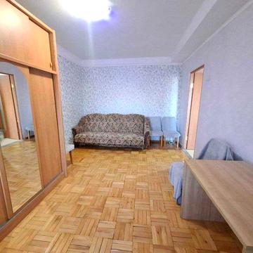 Продаж 1 к квартири М Деміївська