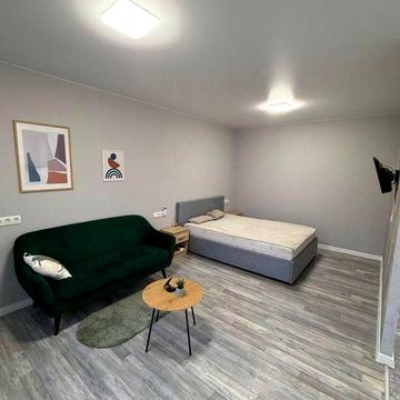 Оренда  стильноі яскравоі 1 кім Калнишевського 14