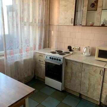 сдам 1-к.квартиру с мебелью и техникой, метро Оболонь