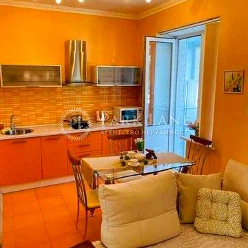 2к 50м2 Прорізна Володимірська Золоті ворота Хрещатик Михайлівська