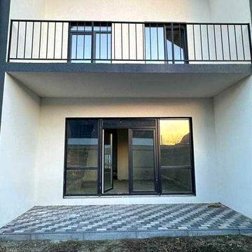 Таунхаус в Бучі, поруч з парком,магазини, зроблена штукатурка,