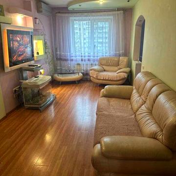 Продам квартиру 3х кімнатну на Оболоні біля метро