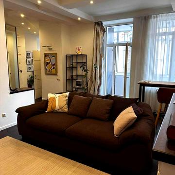 Володимирська вул., 37