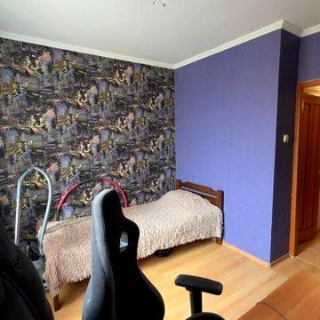 Трёх комнатная квартира с ремонтом  в спальном районе!!!