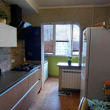 3кімнатна 65,8м2 на Бочарова  поруч парк,  ринок