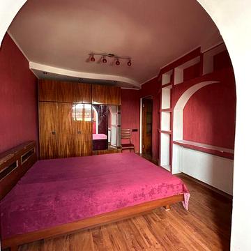 Квартира з ремонтам в теплому будинку, Гостомель