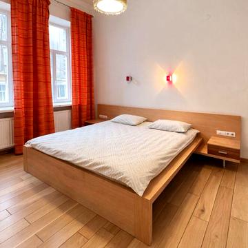 Оренда квартира площа Ринок центр 3 кімнати Львів