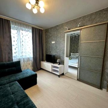 Академіка Сахарова вул., 3-Е