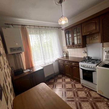 2км квартира р-н Дружба вул.Карпенка (біля АТБ)